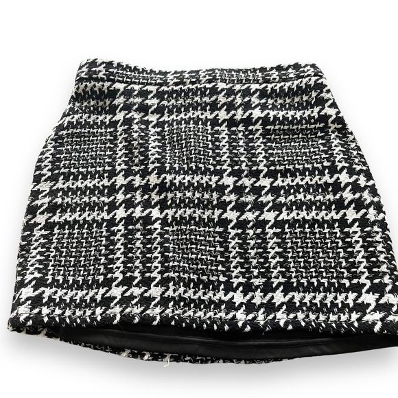 HYFVE Dresses & Skirts - Hyfve black and white skirt size large